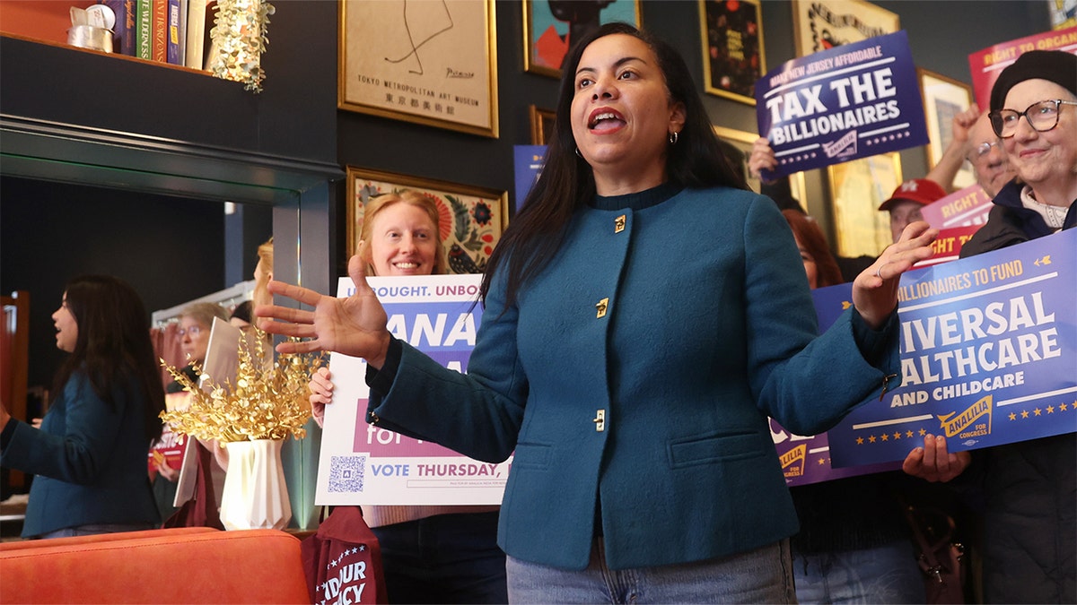 Progressive congressional candidate Analilia Mejia