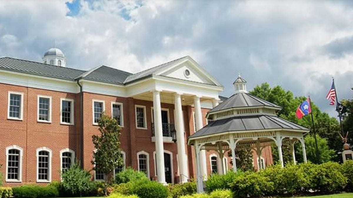 Olive Branch City Hall