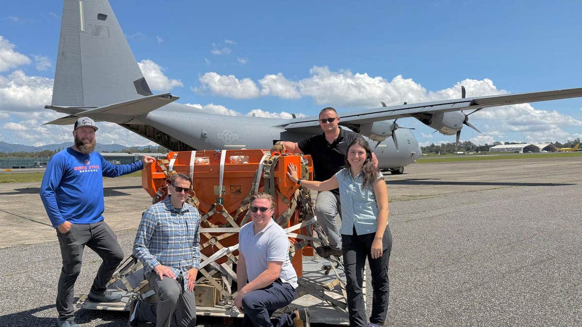 Removal team with cobalt-60 source secured for transport from Guatemala